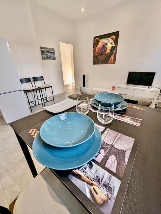 Magnifique T2 Refait A Neuf - Calme & Tout Equipe Avec Parking Grenoble Eksteriør bilde